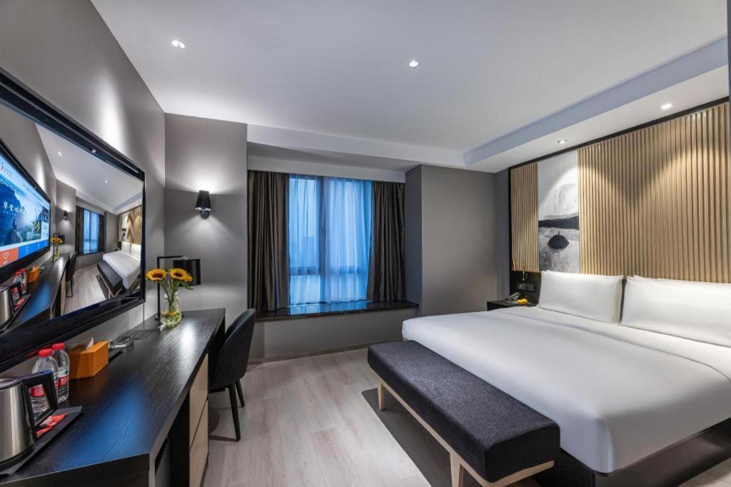 Ji Hotel Shanghai Hongqiao Gubei Fortune Center Exterior foto